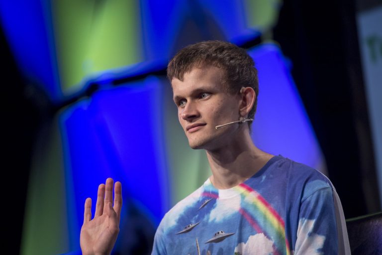 Early Ethereum Wallet Builds $19.5M ETH Position as Price…
