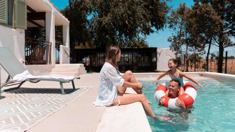 Down 63 percent, Warren Buffett dividend stock signals opportunity