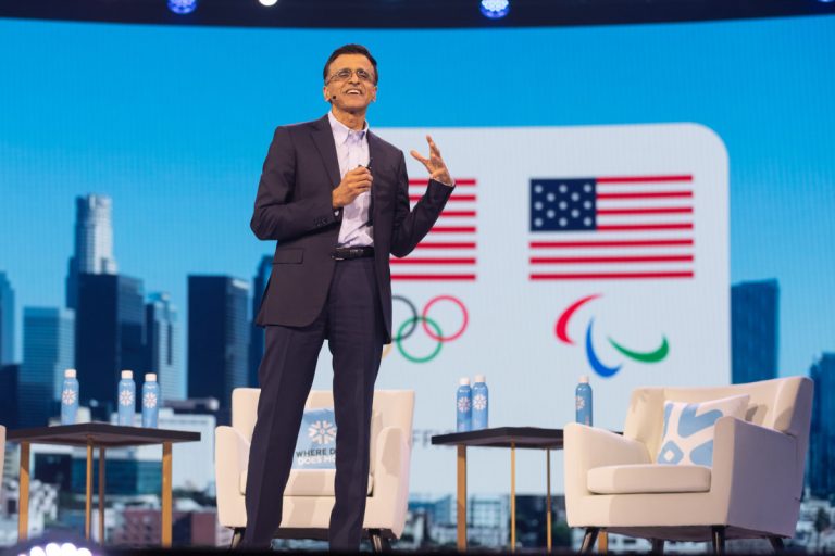 Snowflake earnings beat as Goldman Sachs sees AI upside