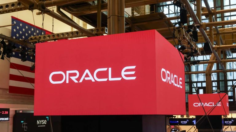 Oracle suffers its roughest session in months ahead of earnings